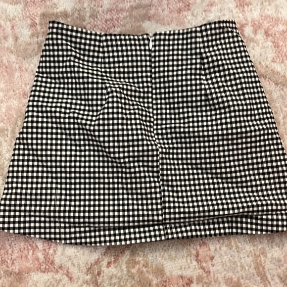 preppy urban outfitters checkered mini skirt - Picture 3 of 3